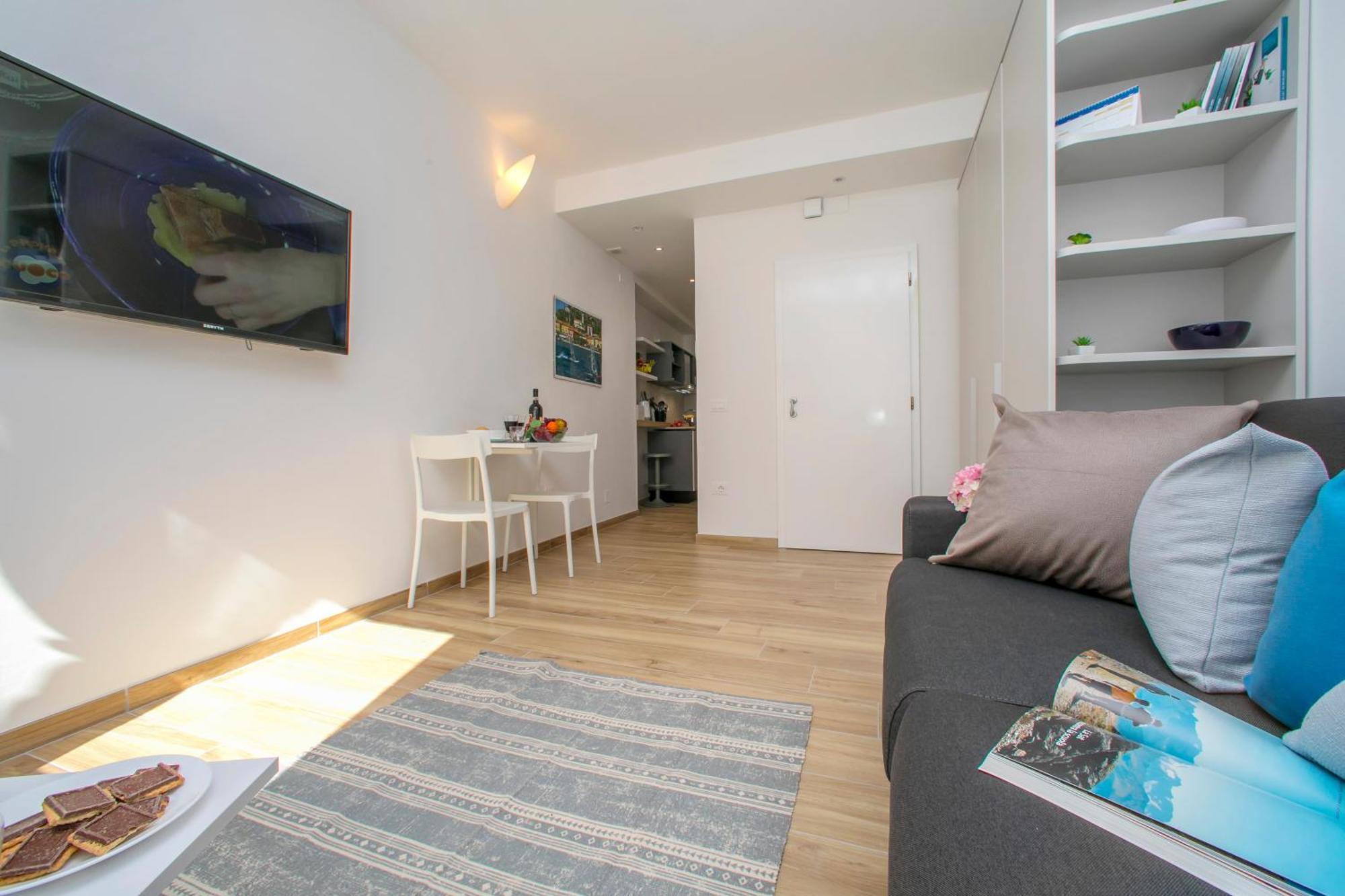 Nido Sui Tetti Di Riva Del Garda - Happy Rentals ภายนอก รูปภาพ