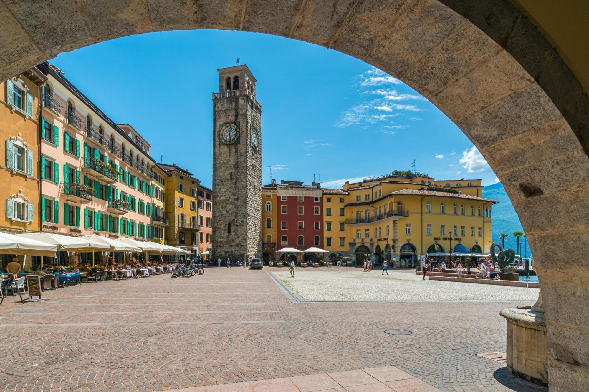 Nido Sui Tetti Di Riva Del Garda - Happy Rentals ภายนอก รูปภาพ